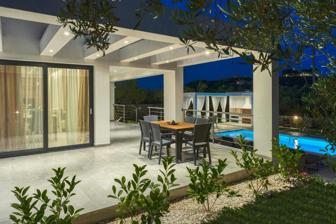 Johnny'S White Luxury Villa Tsilivi  Exterior foto